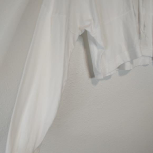 PINK Victoria's Secret White Lace-Up Neck Long Sleeve Cropped T-Shirt Size XS - Picture 9 of 10